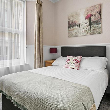 The Netley Bed & Breakfast Torquay Dış mekan fotoğraf