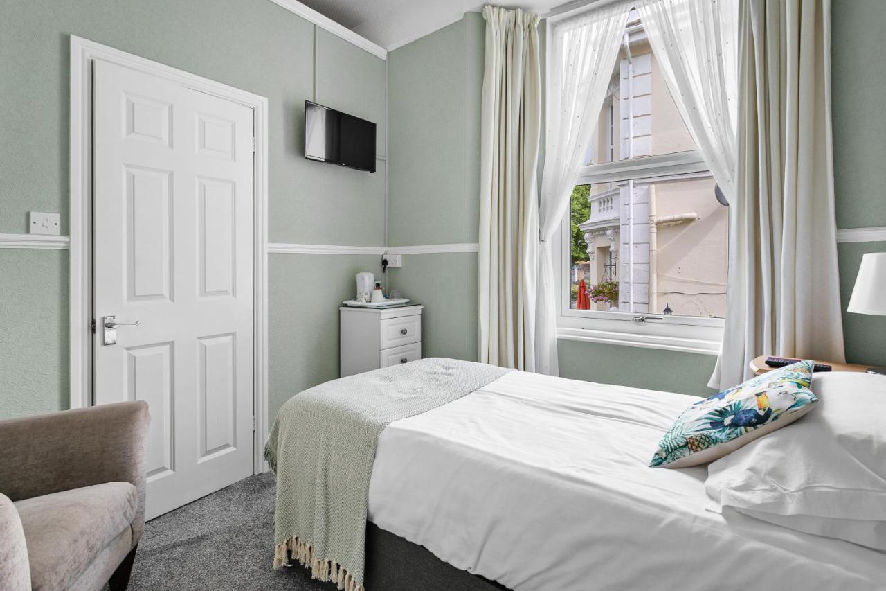 The Netley Bed & Breakfast Torquay Oda fotoğraf